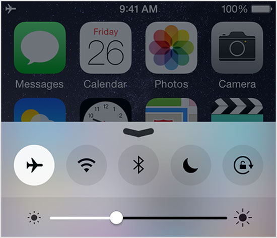 Active el modo de avión para arreglar el sobrecalentamiento del iPhone al cargar